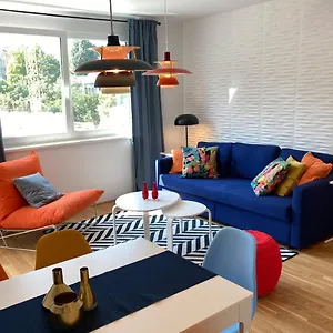  Apartment Brand New Cozy 10 Min To Center